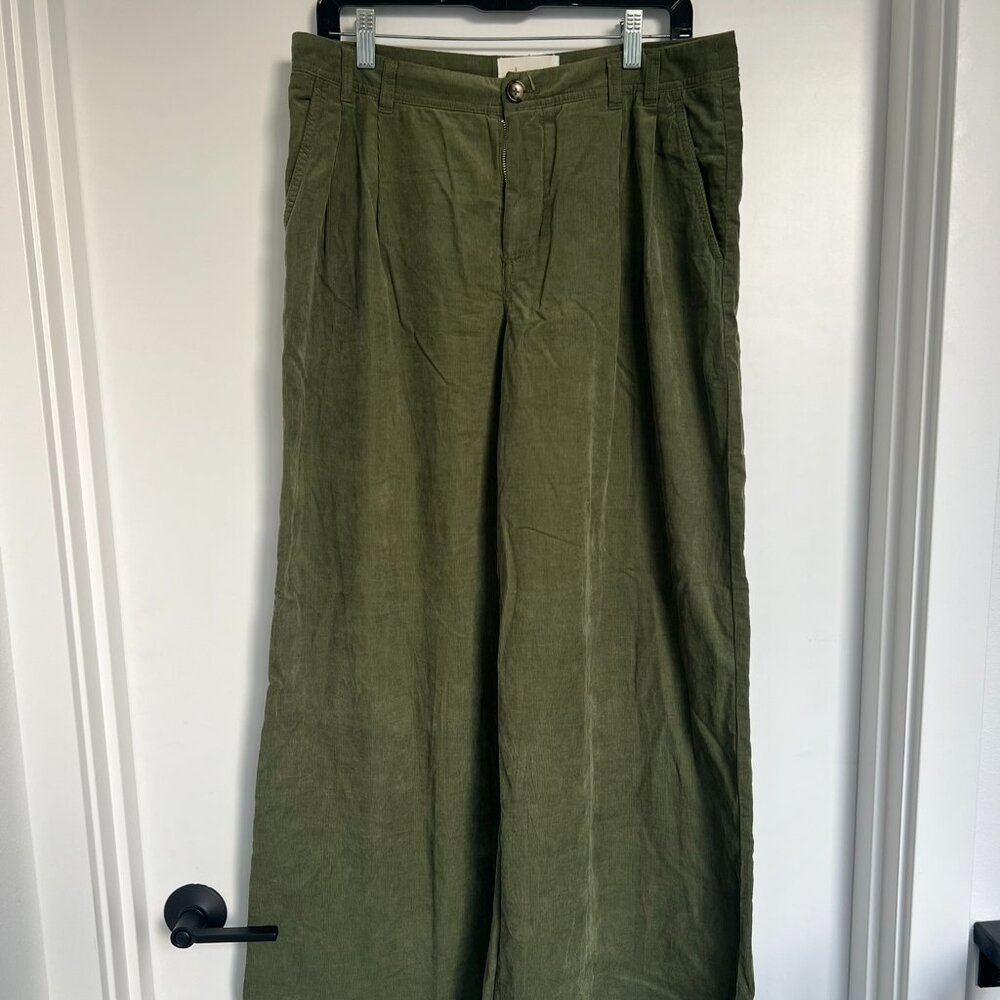 Anthropologie Wide Leg Green Olive Corduroy Pants Size 30 with Pockets